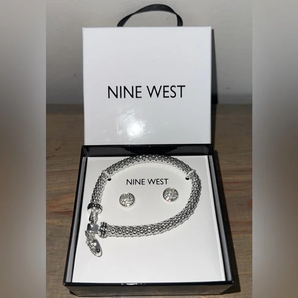 Nine West Silver Bracelet Timeless Elegance - Picture 1 of 2